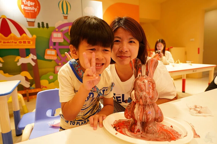 萌兔過中秋,無需任何藝術經驗,超療癒DIY,製作獨一無二的禮物 | Tiger Family 流體創作體驗