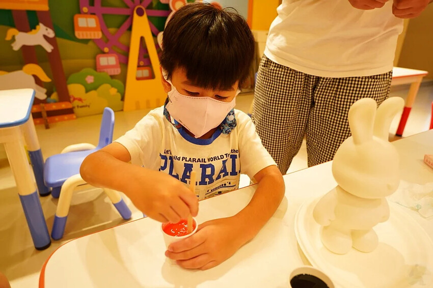 萌兔過中秋,無需任何藝術經驗,超療癒DIY,製作獨一無二的禮物 | Tiger Family 流體創作體驗