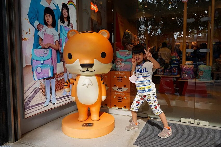 萌兔過中秋,無需任何藝術經驗,超療癒DIY,製作獨一無二的禮物 | Tiger Family 流體創作體驗