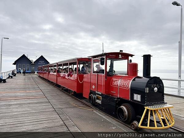 巴瑟爾頓長堤Busselton Jetty搭小火車出海 巴瑟爾頓長堤Busselton Jetty搭小火車出海