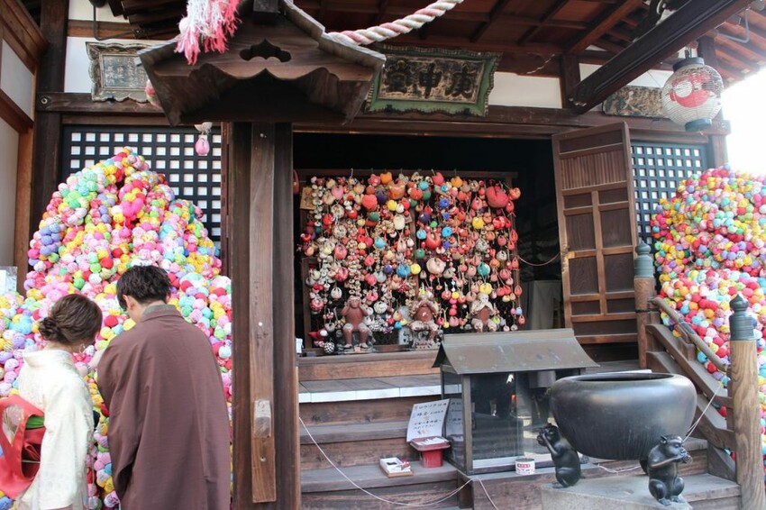 京都超人氣IG打卡神社!八坂庚申堂、兔子神社、還有