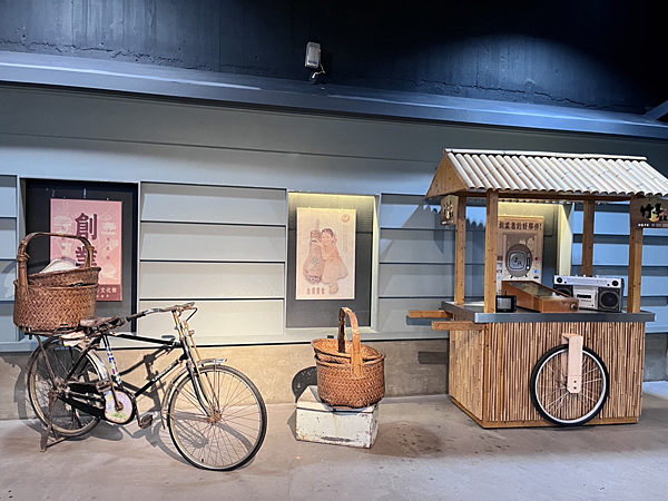 【宜蘭景點】免門票奇麗灣珍奶文化館|DIY草莓珍珠|燈泡珍奶