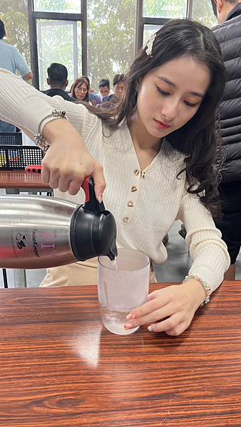 【宜蘭景點】免門票奇麗灣珍奶文化館|DIY草莓珍珠|燈泡珍奶