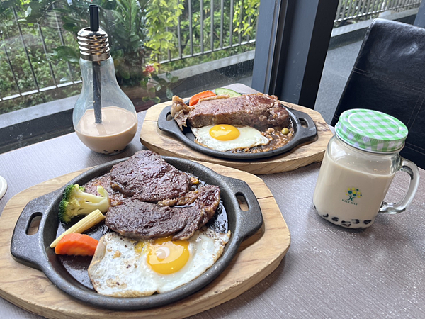 【宜蘭景點】免門票奇麗灣珍奶文化館|DIY草莓珍珠|燈泡珍奶