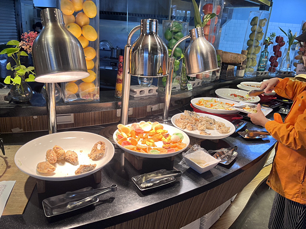 【宜蘭景點】免門票奇麗灣珍奶文化館|DIY草莓珍珠|燈泡珍奶