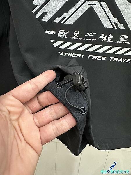 [部品開箱] RXR 兔騎士 RXR 聯名款街頭騎士衝鋒軟殼