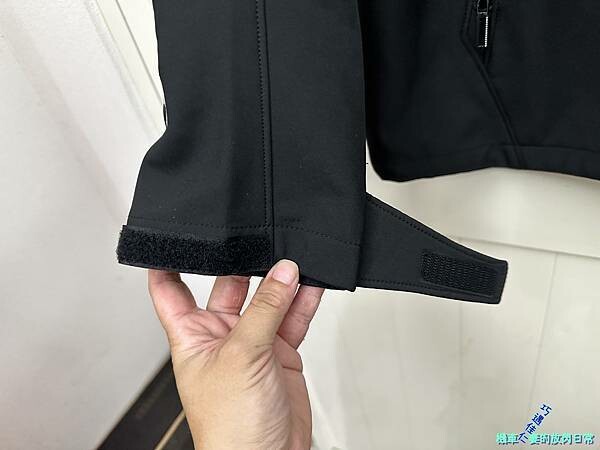 [部品開箱] RXR 兔騎士 RXR 聯名款街頭騎士衝鋒軟殼