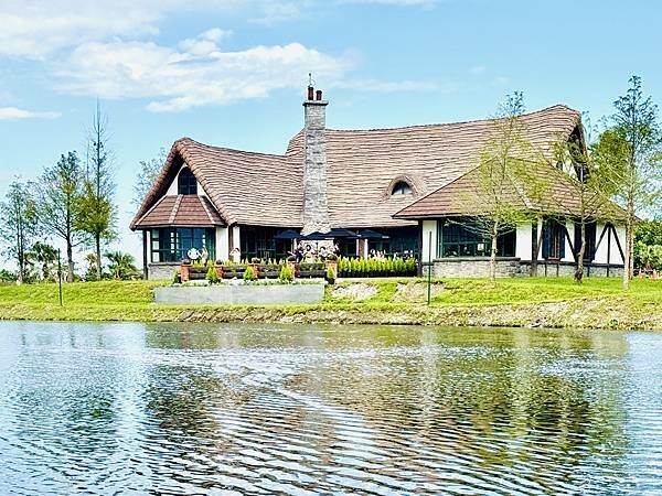 ★花蓮●壽豐*星巴克理想門市,一秒到歐洲,最新秘境絕美的童話