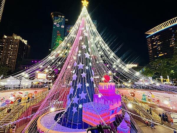 ★新北●板橋＊2023新北歡樂耶誕城，超可愛桑塔熊與夢幻甜點