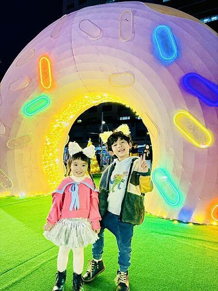 ★新北●板橋＊2023新北歡樂耶誕城，超可愛桑塔熊與夢幻甜點