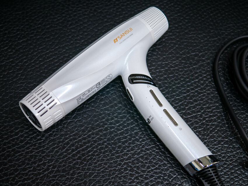 【開箱】SANSUI 山水 極勁正負離子高速吹風機，速乾低噪+負離子柔順，可折疊380g輕手感
