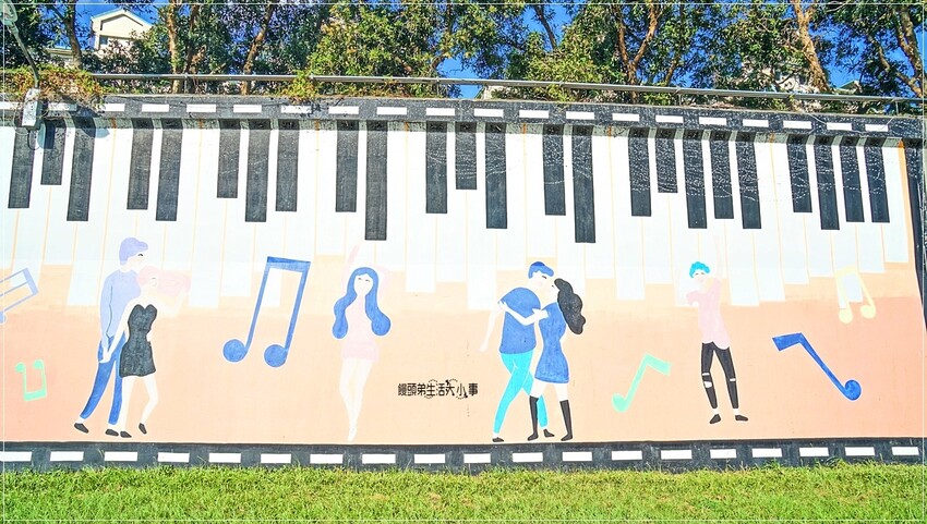 /tmp/phpr1QsKP /tmp/phpr1QsKP