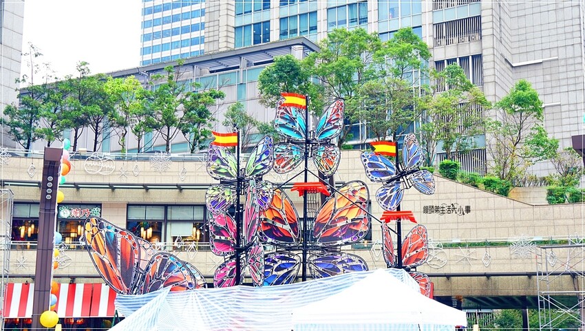 /tmp/phplq6bq3 /tmp/phplq6bq3