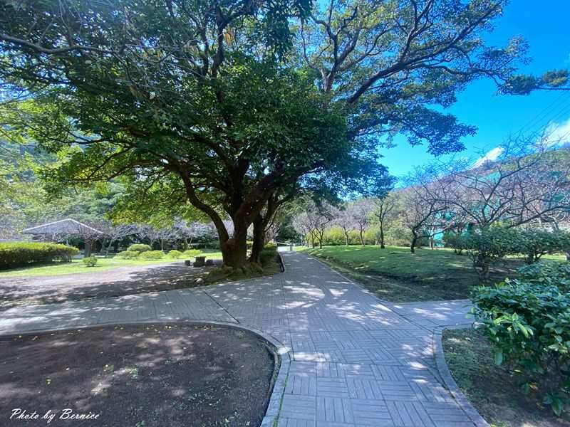 前山一號公園-磐流園區~山林綠的很舒服但沒有水綠 @Bernice的隨手筆記