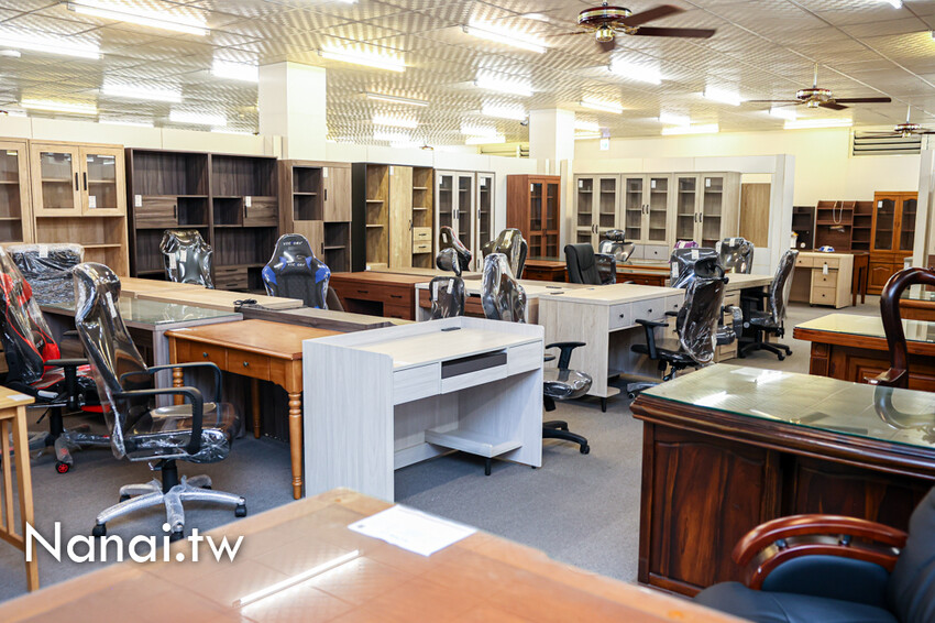 鹿港在地超過3000坪家具工廠！客製化系統櫃、廚具訂製、萬件家具任你挑，先進傢俱(iCAKU愛庫家居)一站式購足