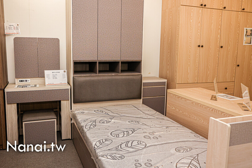 鹿港在地超過3000坪家具工廠！客製化系統櫃、廚具訂製、萬件家具任你挑，先進傢俱(iCAKU愛庫家居)一站式購足