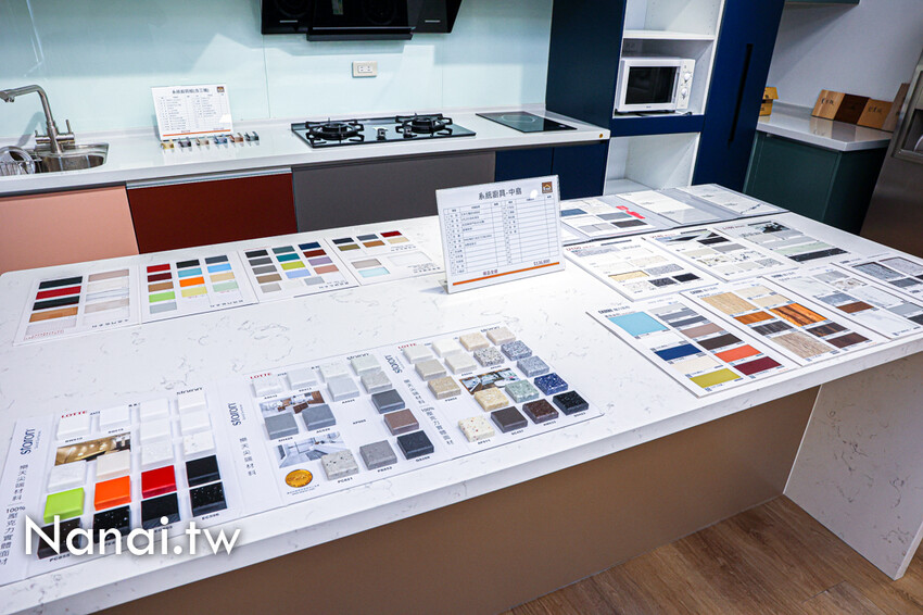 鹿港在地超過3000坪家具工廠！客製化系統櫃、廚具訂製、萬件家具任你挑，先進傢俱(iCAKU愛庫家居)一站式購足