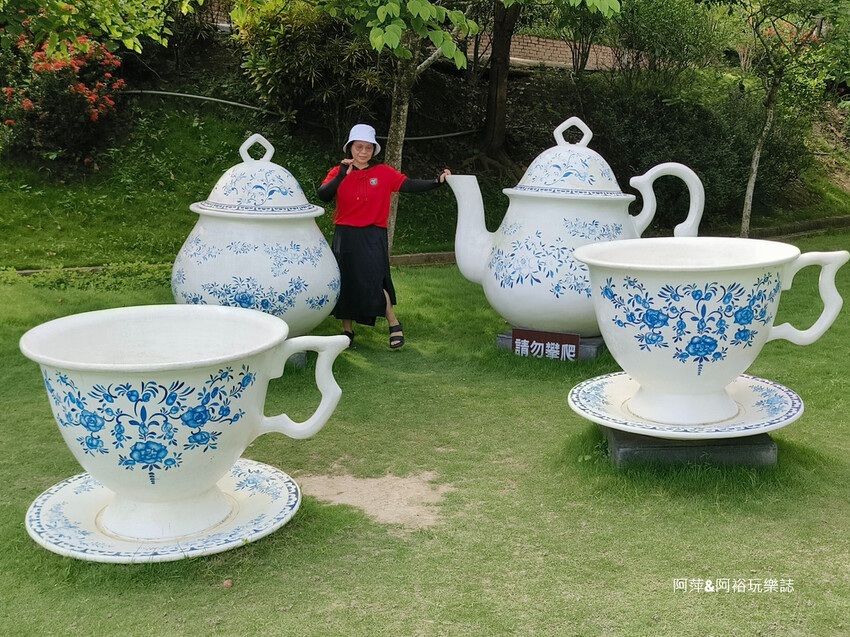 【台南玉井】「白色教堂」隱藏在山林中的夢幻景點| 純白建築中享受另一種悠閒浪漫生活|