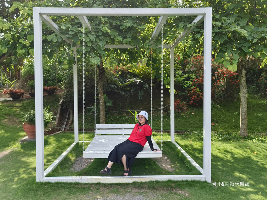 【台南玉井】「白色教堂」隱藏在山林中的夢幻景點| 純白建築中享受另一種悠閒浪漫生活|