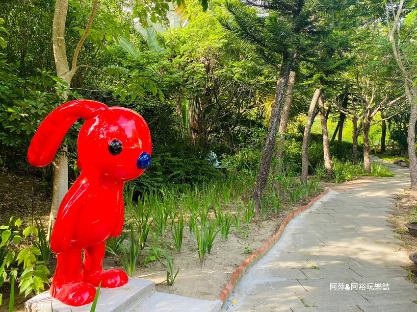 【台南玉井】「白色教堂」隱藏在山林中的夢幻景點| 純白建築中享受另一種悠閒浪漫生活|