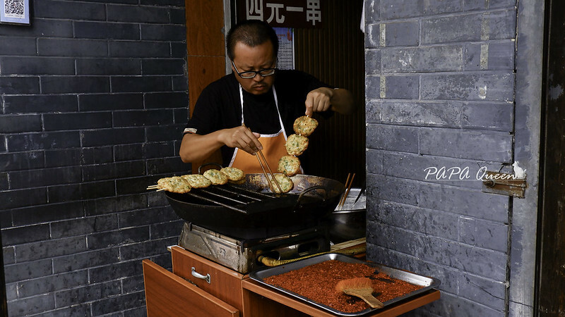 洛帶古鎮-穿越千年古鎮街道，客家土樓是壯觀的