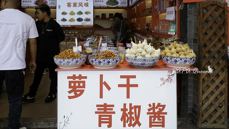 洛帶古鎮-穿越千年古鎮街道，客家土樓是壯觀的