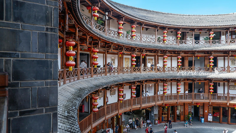 洛帶古鎮-穿越千年古鎮街道，客家土樓是壯觀的