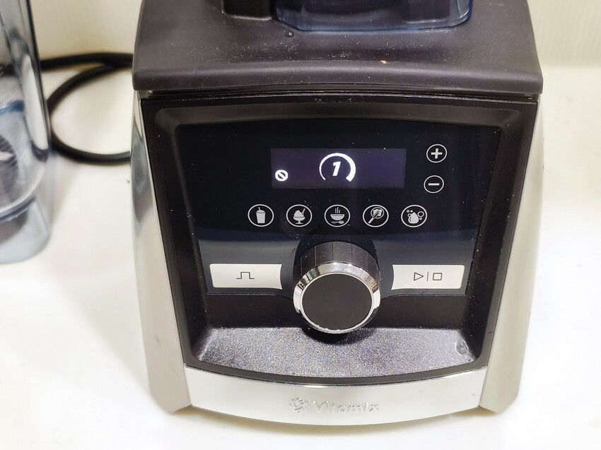 【料理必備，一機萬用】美國百年調理機品牌Vitamix,美食饕客的最愛 - TinTin緹緹的旋律