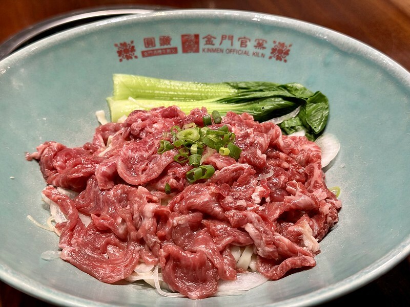 金門自由行｜圓頭肉乾金門農牧概念館 ，全台唯一的溫體全牛火鍋吃到飽！（金門美食）