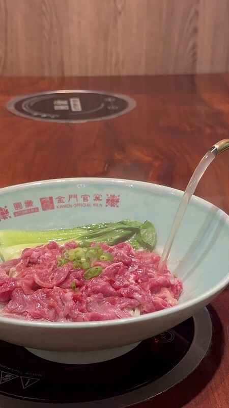 金門自由行｜圓頭肉乾金門農牧概念館 ，全台唯一的溫體全牛火鍋吃到飽！（金門美食）