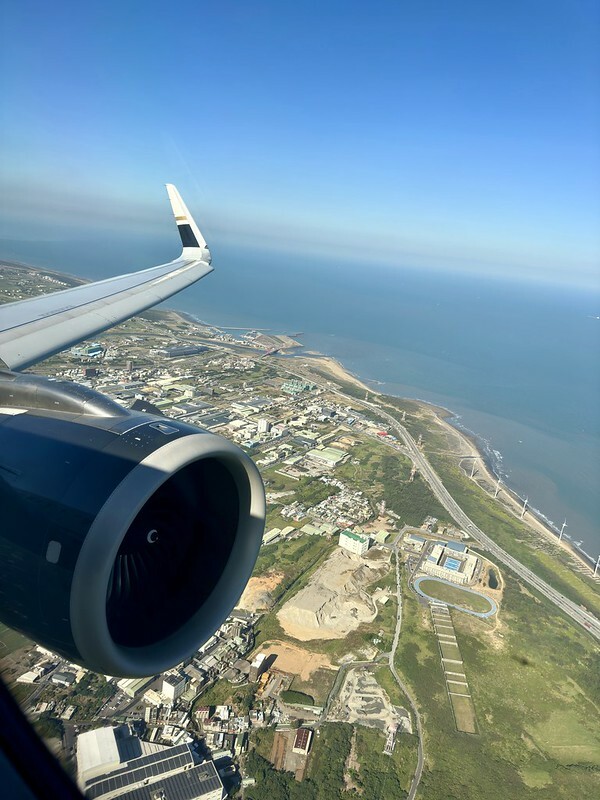 澳門旅遊｜星宇航空（STARLUX Airlines）飛澳門（Macau）初體驗。（搭機心得、機上餐點、飛行時間、票價）