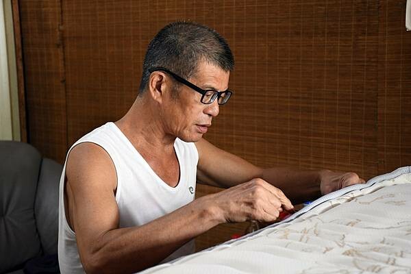 超過40年的手工縫製技術，台南首推手工床墊【品眠眠品床墊工廠】用固執的好品質，換得我的一夜好眠！