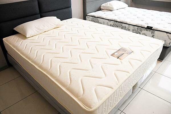 超過40年的手工縫製技術，台南首推手工床墊【品眠眠品床墊工廠】用固執的好品質，換得我的一夜好眠！