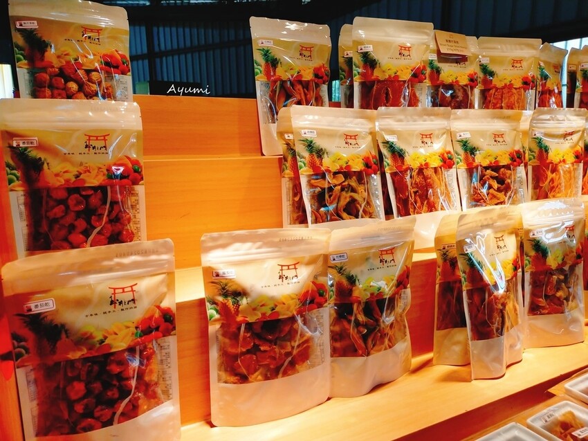 [台南夏季楠西之旅推薦]行動城堡芒果冰/江家古厝/果農之家水果餐/玄空法寺/永興吊橋/玉井之門果乾/梅花飯店