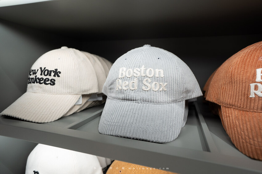 桃園購物｜大江購物中心MetroWalk～最美室內聖誕裝置藝術就在大江，好拍、好買、好好逛！還整年免費停車