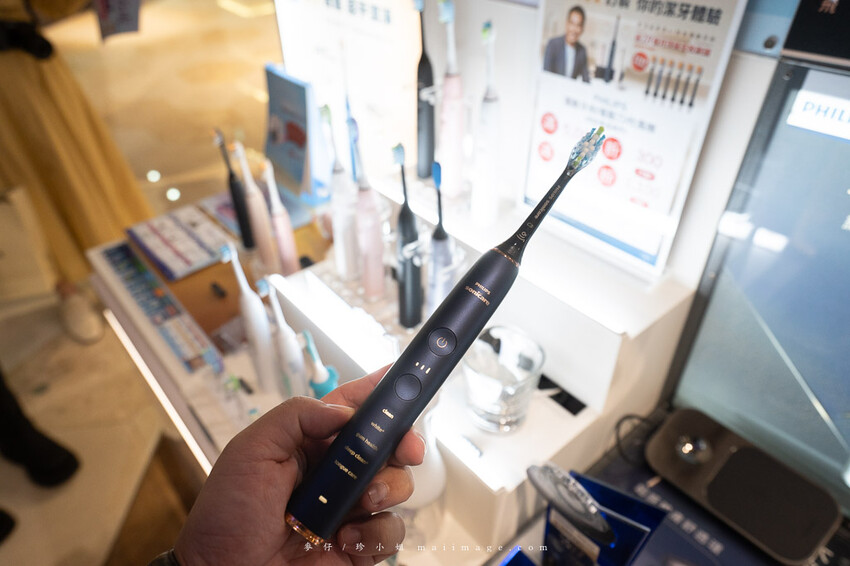 桃園購物｜大江購物中心MetroWalk～最美室內聖誕裝置藝術就在大江，好拍、好買、好好逛！還整年免費停車