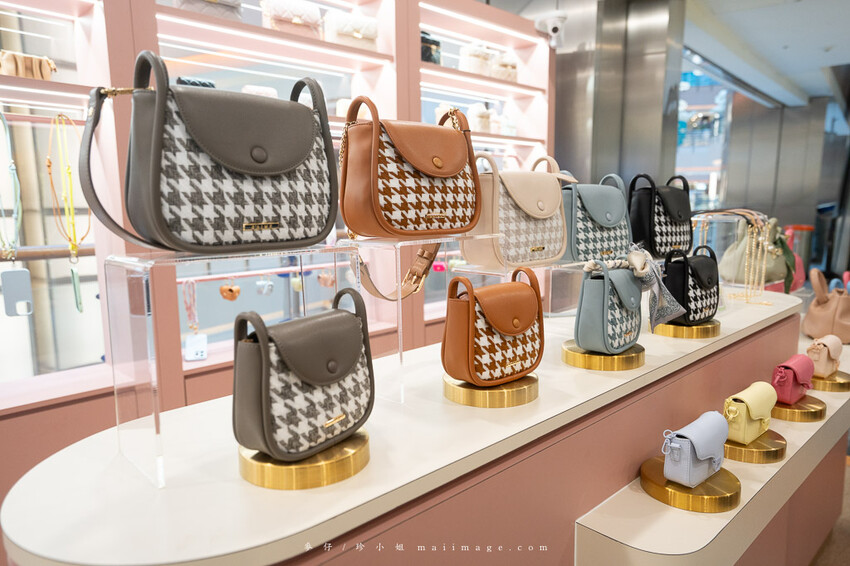 桃園購物｜大江購物中心MetroWalk～最美室內聖誕裝置藝術就在大江，好拍、好買、好好逛！還整年免費停車