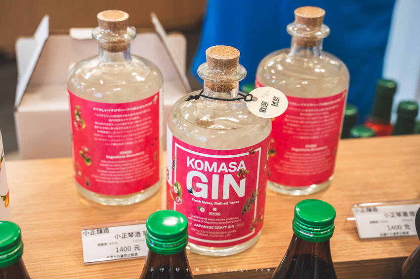 桃園購物｜大江購物中心MetroWalk～最美室內聖誕裝置藝術就在大江，好拍、好買、好好逛！還整年免費停車