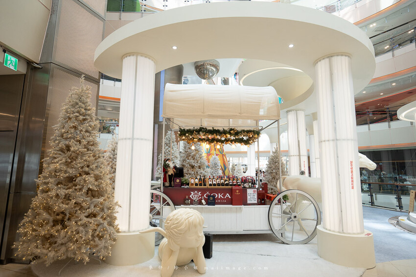 桃園購物｜大江購物中心MetroWalk～最美室內聖誕裝置藝術就在大江，好拍、好買、好好逛！還整年免費停車