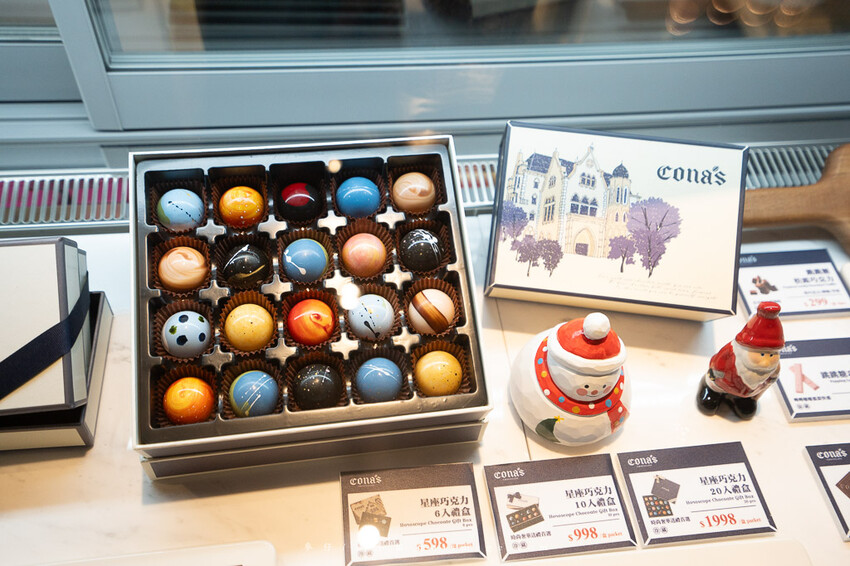 桃園購物｜大江購物中心MetroWalk～最美室內聖誕裝置藝術就在大江，好拍、好買、好好逛！還整年免費停車