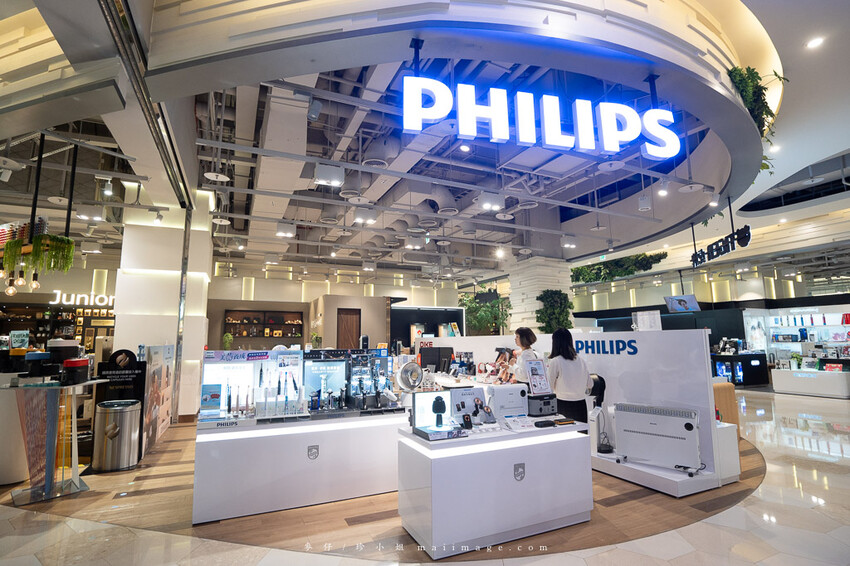 桃園購物｜大江購物中心MetroWalk～最美室內聖誕裝置藝術就在大江，好拍、好買、好好逛！還整年免費停車