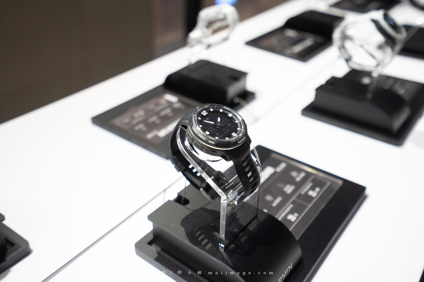 桃園購物｜大江購物中心MetroWalk～最美室內聖誕裝置藝術就在大江，好拍、好買、好好逛！還整年免費停車