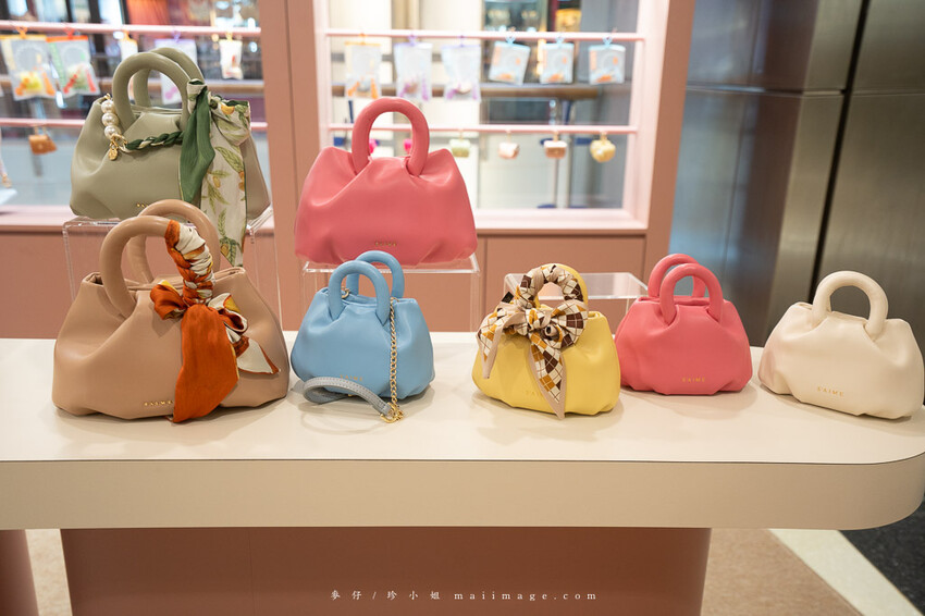 桃園購物｜大江購物中心MetroWalk～最美室內聖誕裝置藝術就在大江，好拍、好買、好好逛！還整年免費停車