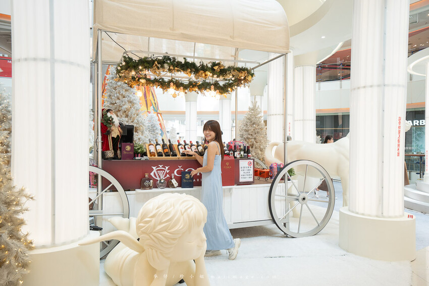 桃園購物｜大江購物中心MetroWalk～最美室內聖誕裝置藝術就在大江，好拍、好買、好好逛！還整年免費停車