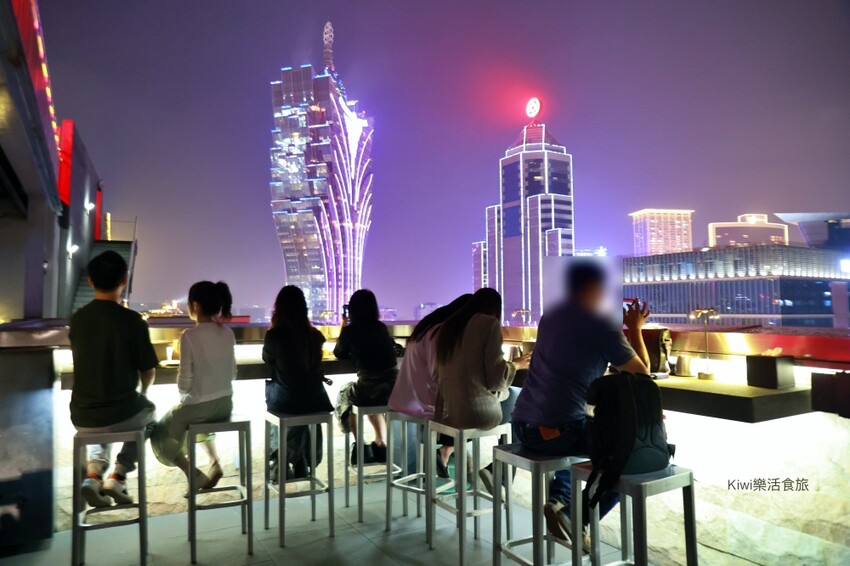 澳門SKY21酒吧︱SKY 21 Bar&Restaurant澳門隱藏版百萬夜景獨享270度港灣景緻