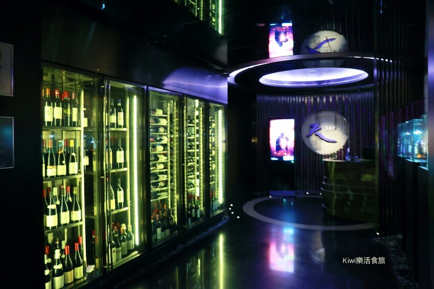 澳門SKY21酒吧︱SKY 21 Bar&Restaurant澳門隱藏版百萬夜景獨享270度港灣景緻