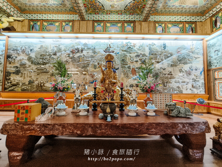 高雄。六龜》諦願寺-樟木臥佛像及精緻建築彩繪很吸睛