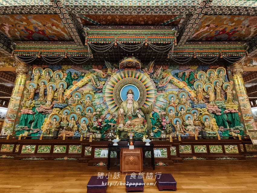 高雄。六龜》諦願寺-樟木臥佛像及精緻建築彩繪很吸睛
