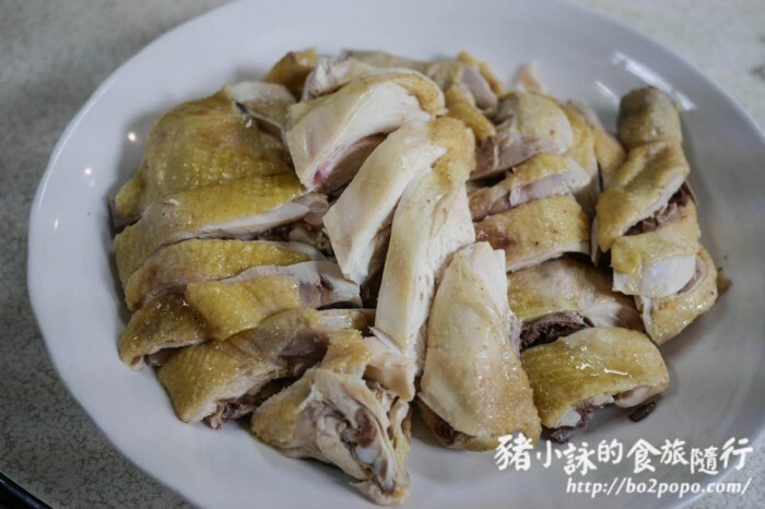 高雄。六龜》諦願寺-樟木臥佛像及精緻建築彩繪很吸睛