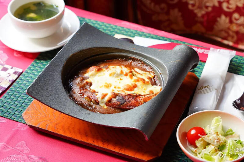 舊門司三井俱樂部》在名建築享用門司港名物-燒咖哩，愛因斯坦也曾住過這裏